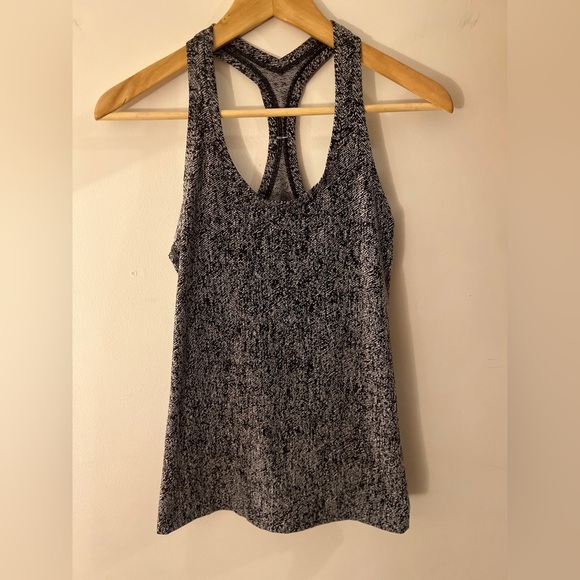 Lululemon Tank Top (no size circle) XS/S GUC - Picture 4 of 5
